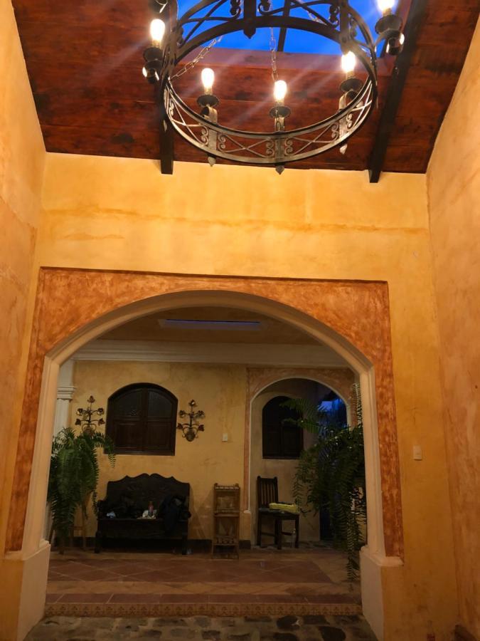 Hotel Mansion Del Rey By San Sebastian Antigua ภายนอก รูปภาพ